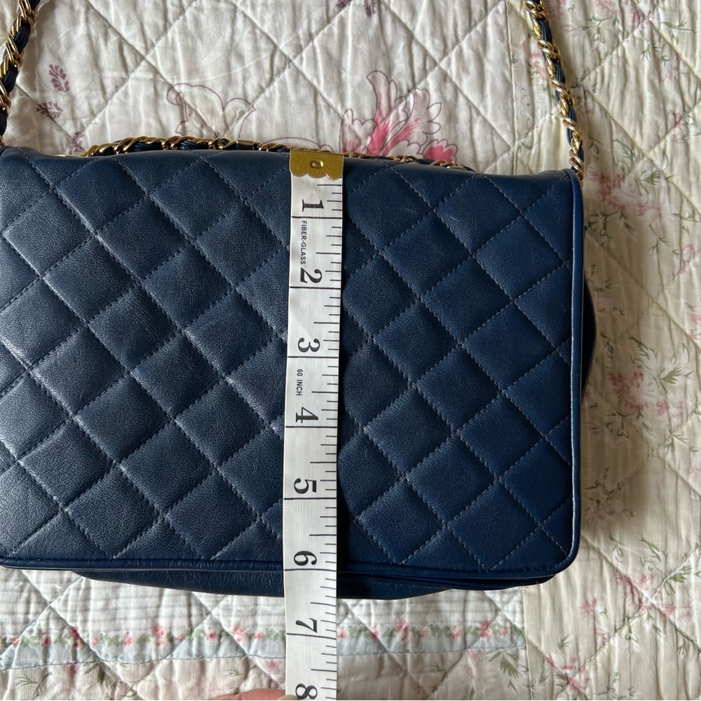 Vintage DI BENITO Quilted Leather Flap
Front Convertible Shoulder Bag Blue - Picture 10 of 15